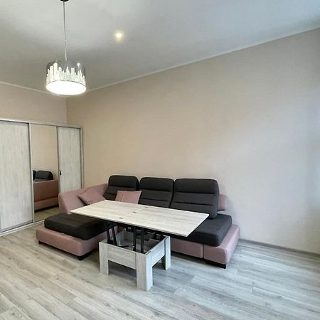 Apartments On Sholom Aleikhema إلفيف المظهر الخارجي الصورة