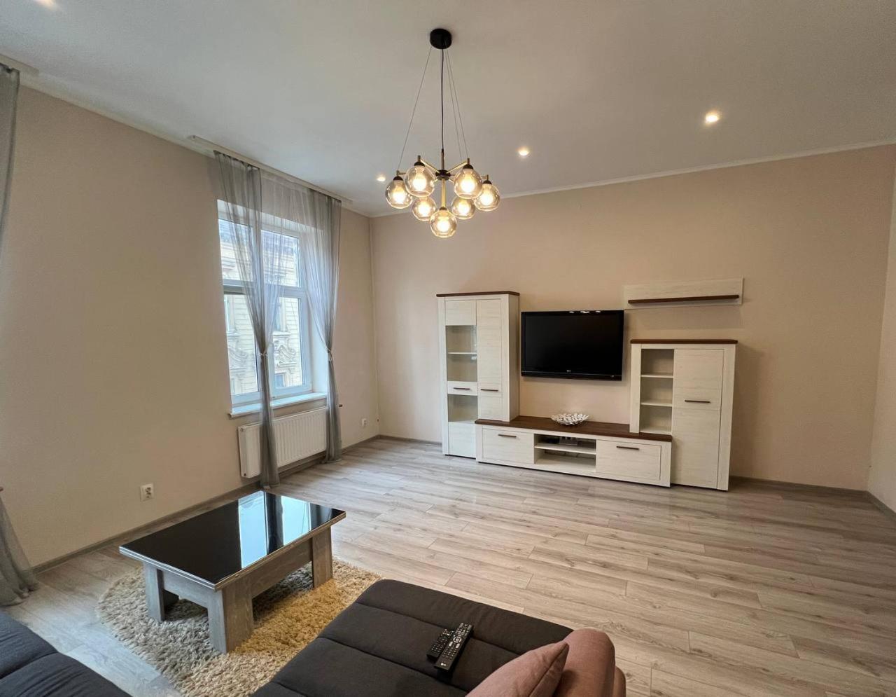 Apartments On Sholom Aleikhema إلفيف المظهر الخارجي الصورة